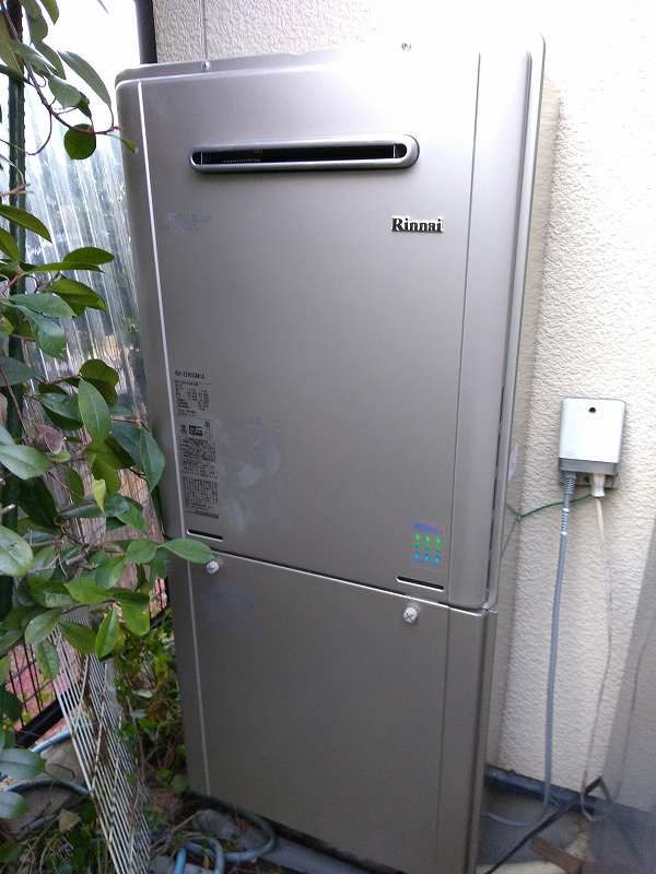 名古屋市守山区でリンナイのふろ給湯器RUF-E2405SAW(A)への交換工事